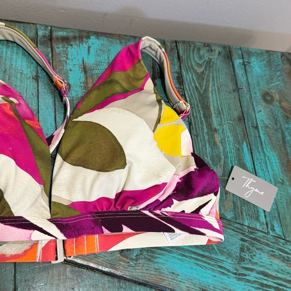 Thyme V-Neck Bikini Top with Adjustable Straps - Thyme Maternity Size Small NWT - Picture 6 of 10